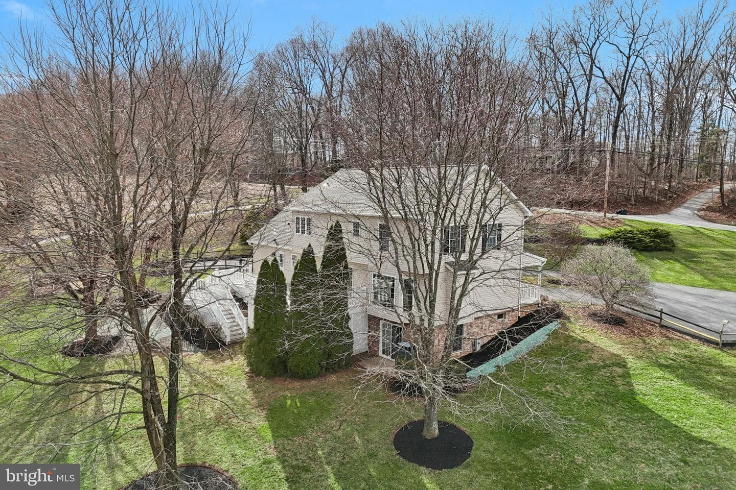1949 Freeland Road photo 61