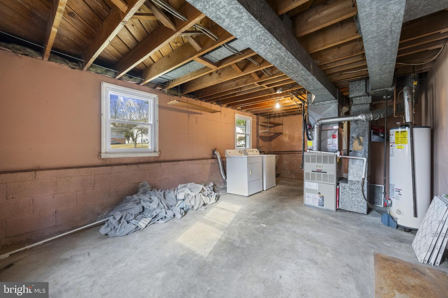 8723 Valleyfield Road photo 25
