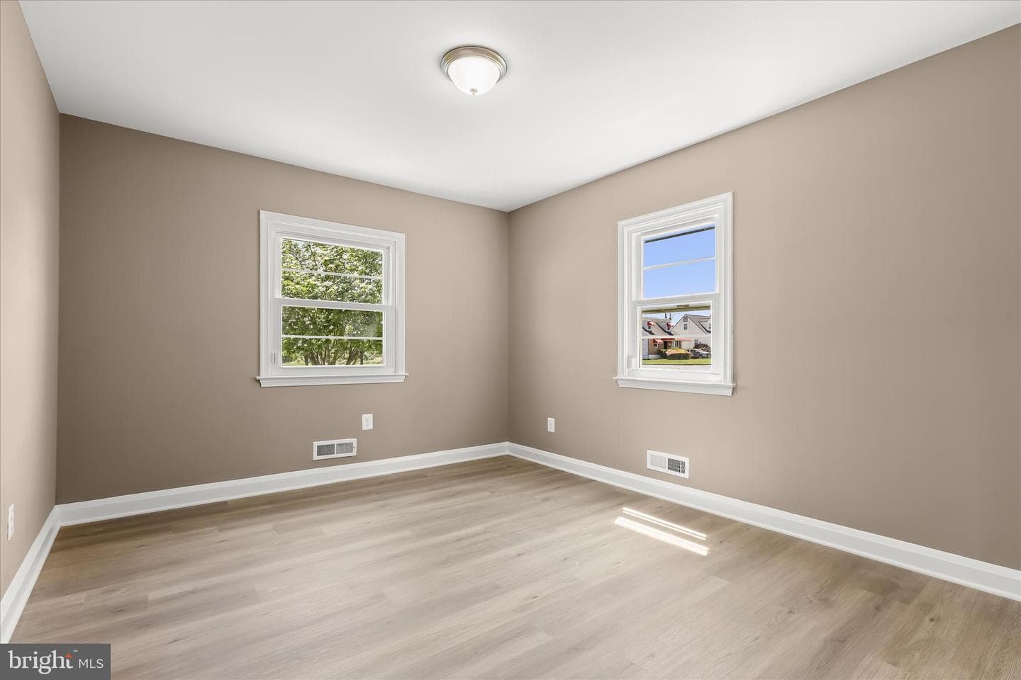 2651 W Park Drive photo 20