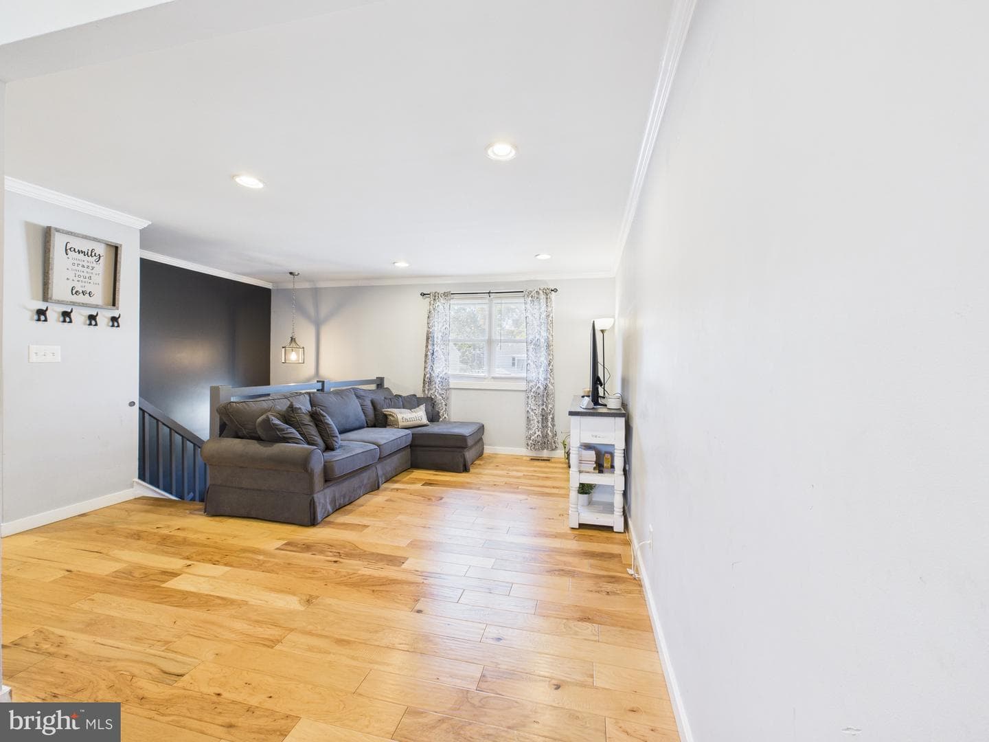 319 Sassafras Road photo 6