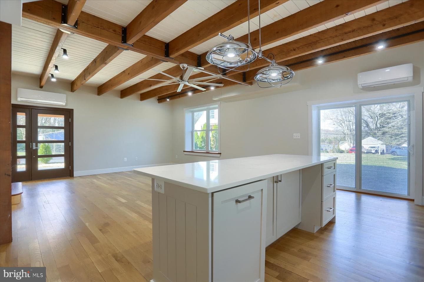 2507 Island View Road photo 9
