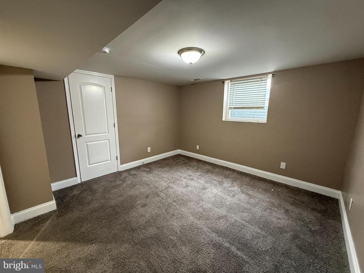 3499 Hillsmere Road photo 34
