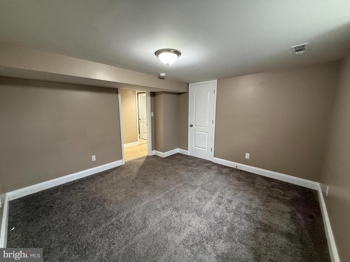 3499 Hillsmere Road photo 35