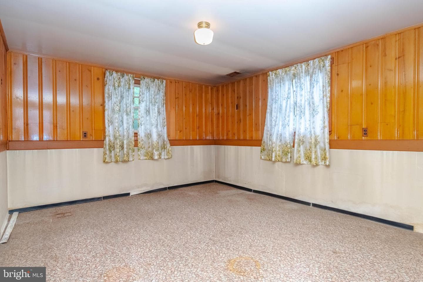 12709 Eastern Avenue photo 31