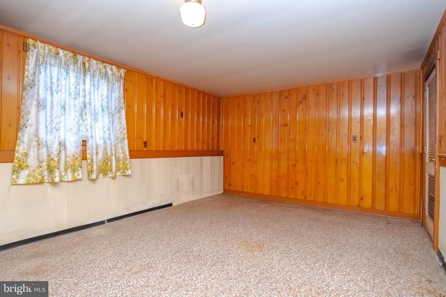12709 Eastern Avenue photo 32