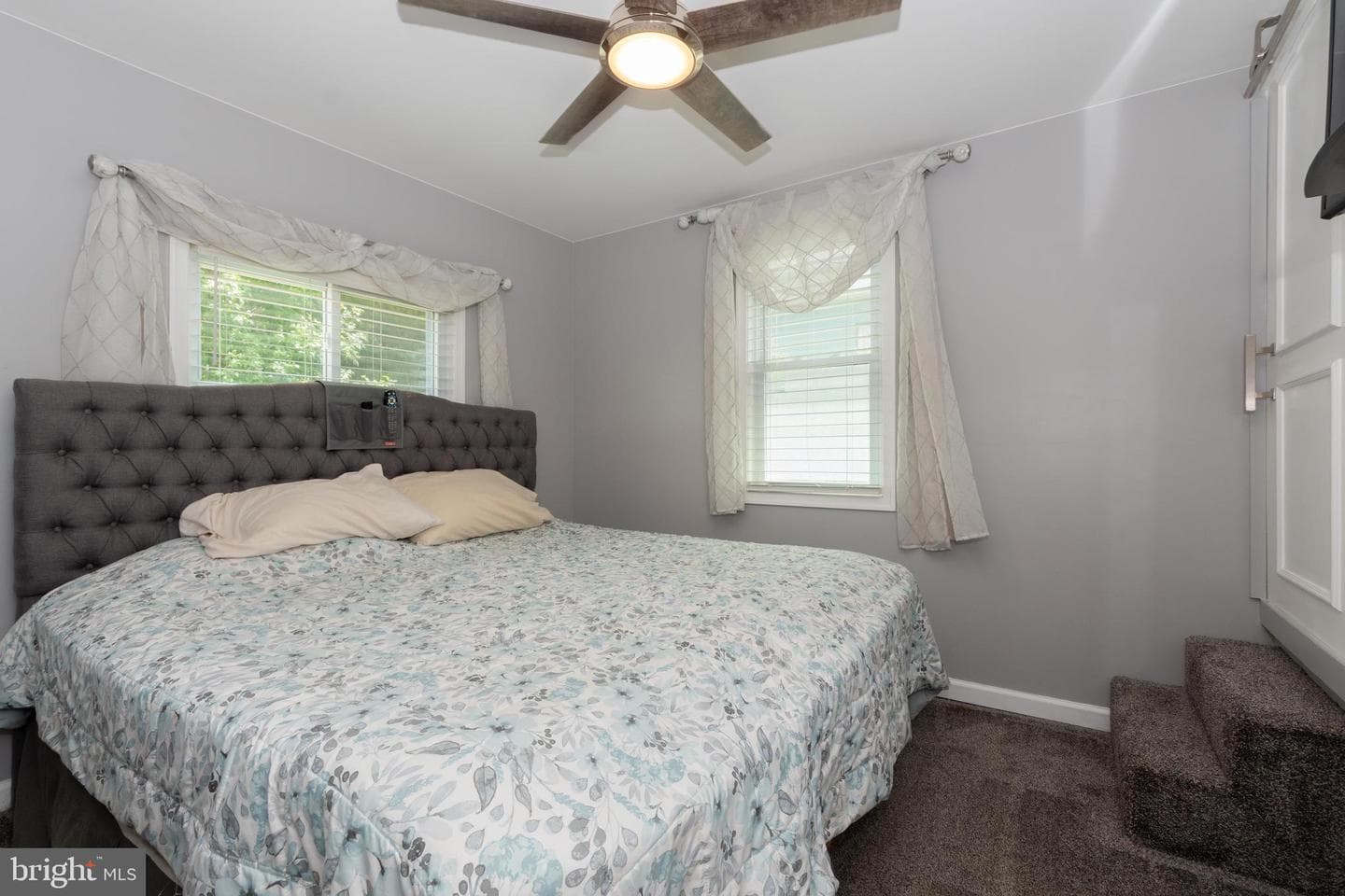 6414 Kenwood photo 24