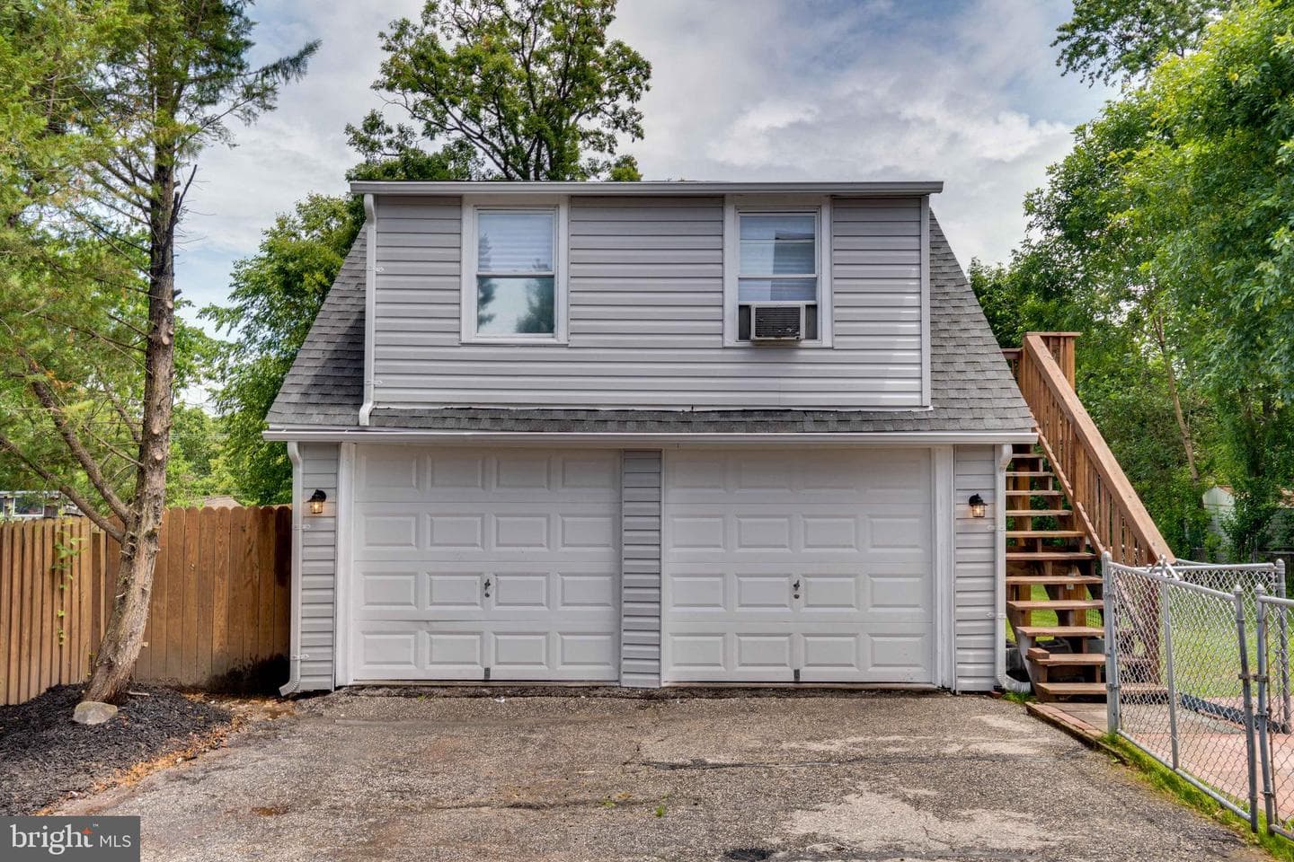 6414 Kenwood photo 40