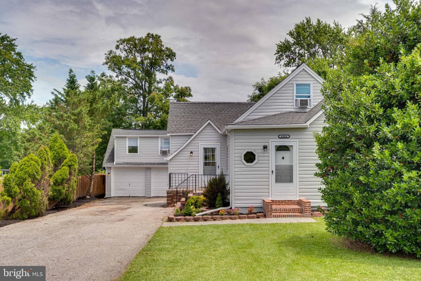 6414 Kenwood photo 5