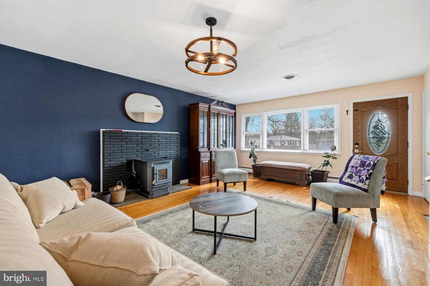 802 Shaw Court photo 4