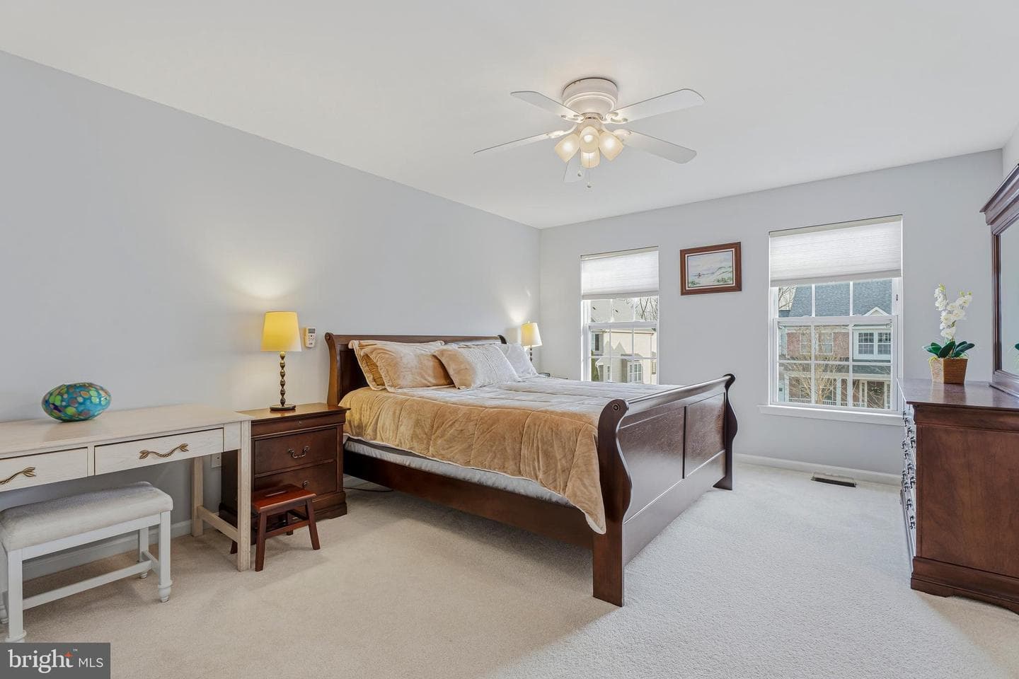 8876 Paddock Lane photo 15