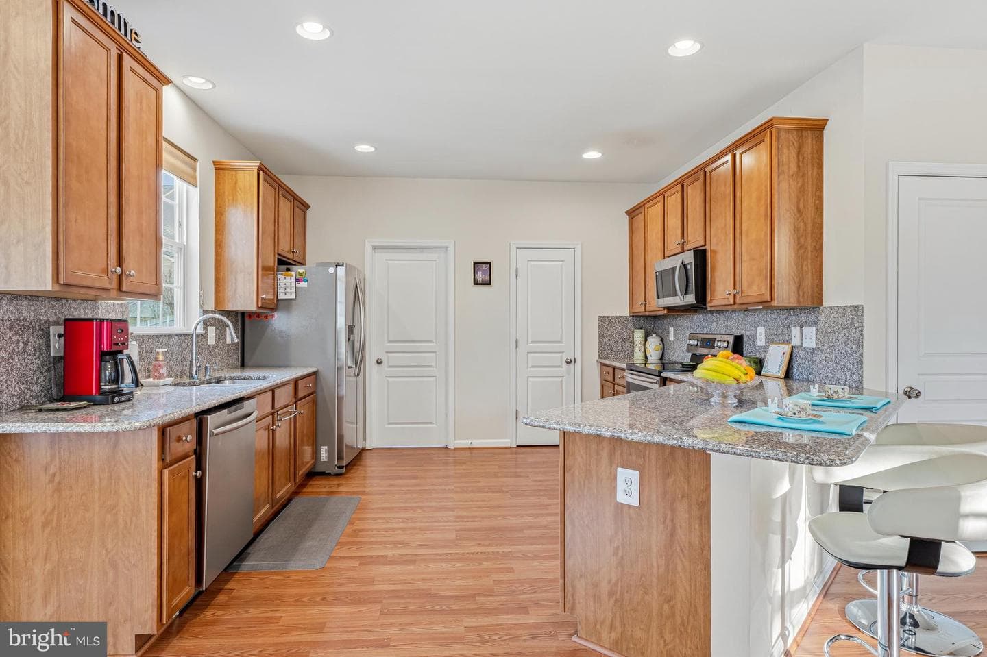 8876 Paddock Lane photo 9
