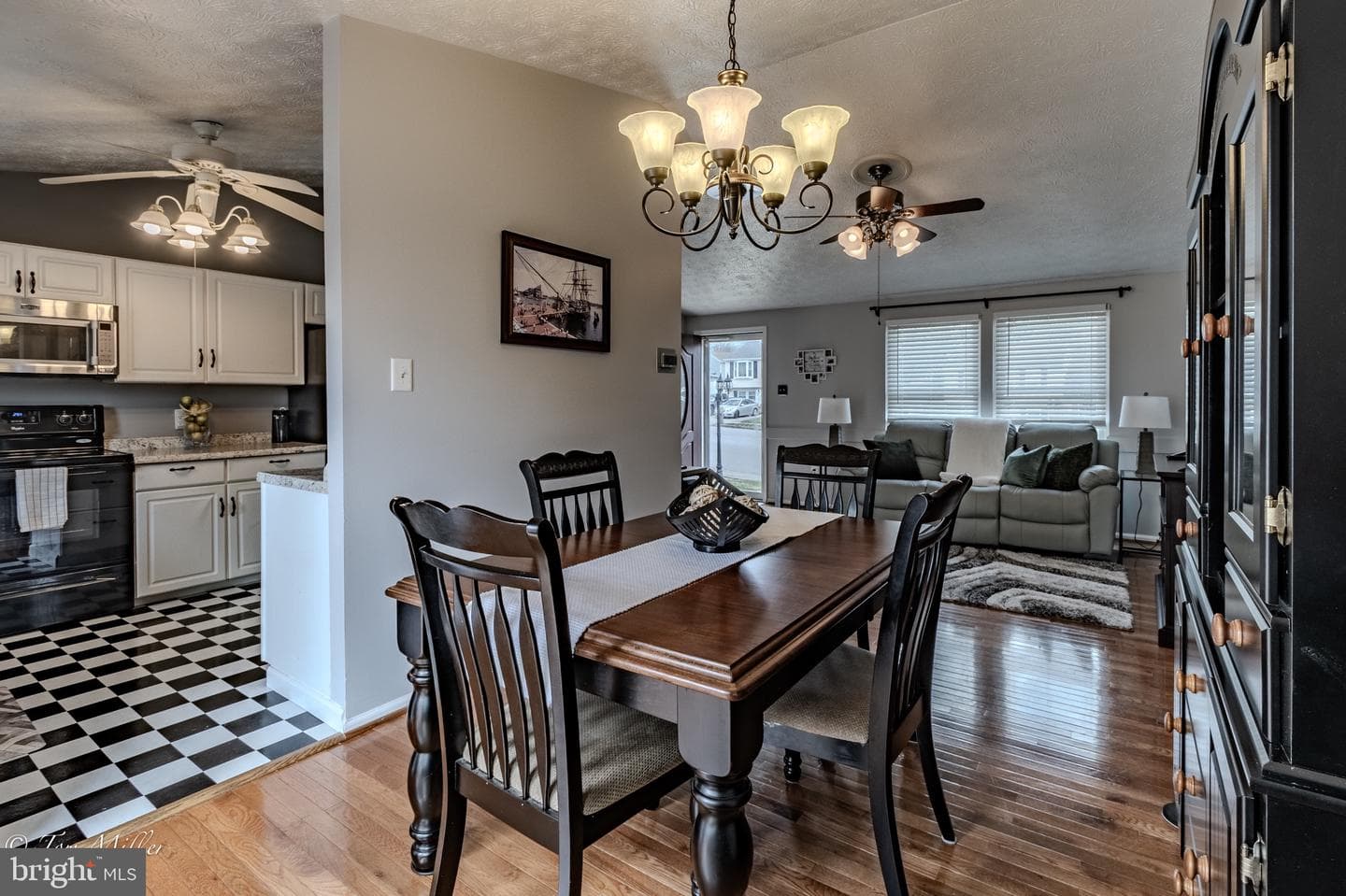 8802 Golden Tree Lane photo 6