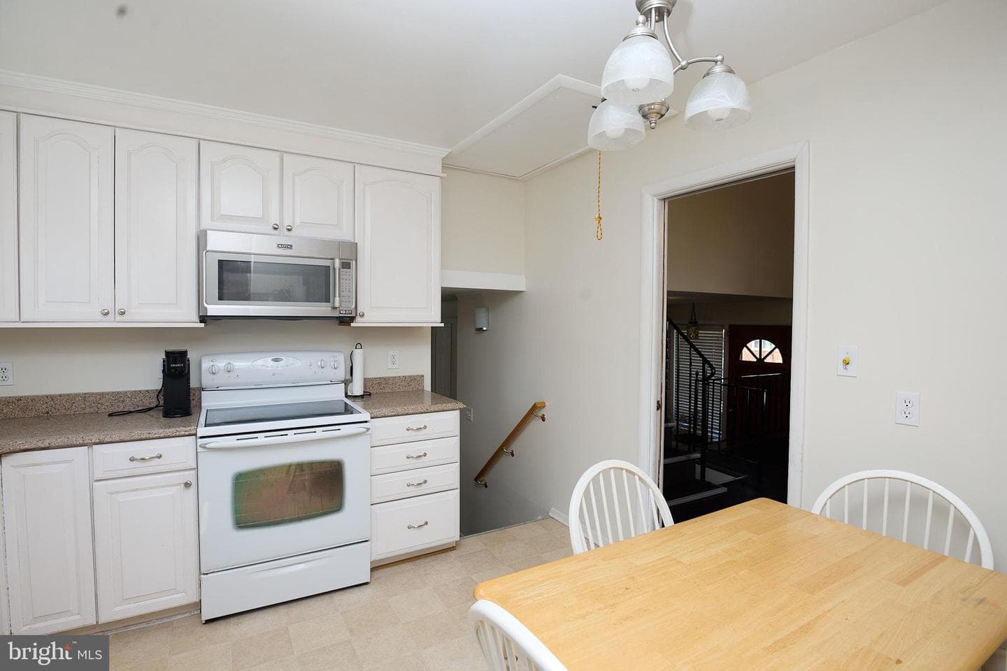 939 Beaverbank Circle photo 7