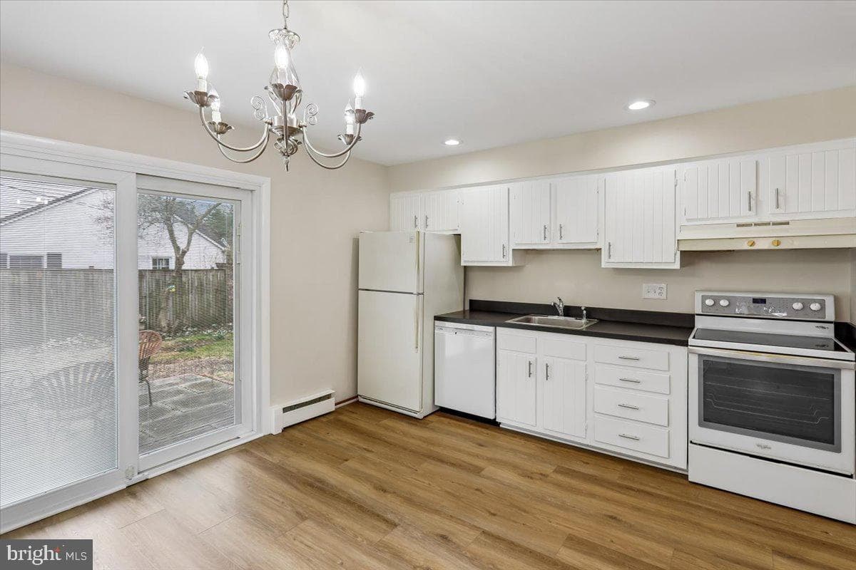 1603 Twin Maple photo 11