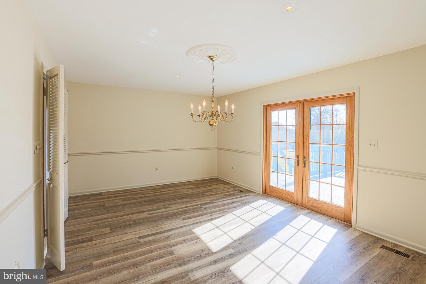 14005 Foxland Road photo 26
