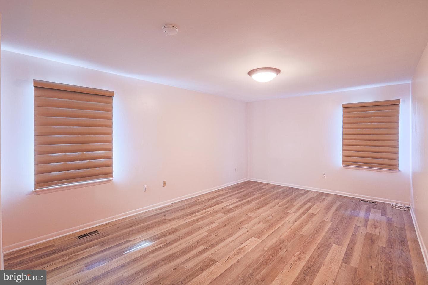 14005 Foxland Road photo 39