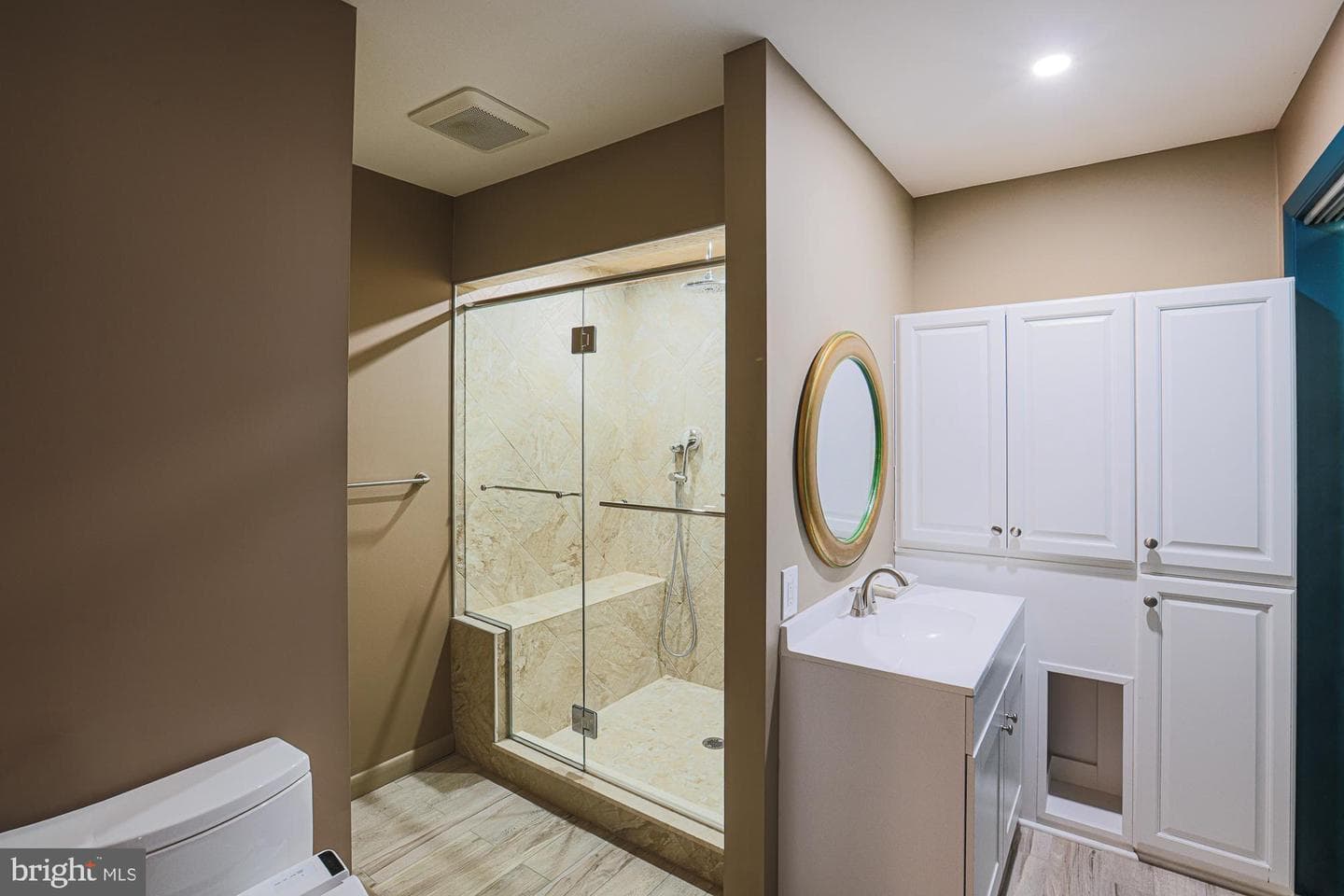 14005 Foxland Road photo 42