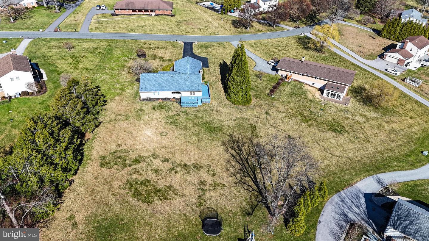14005 Foxland Road photo 57