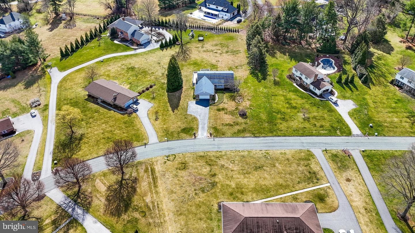 14005 Foxland Road photo 64