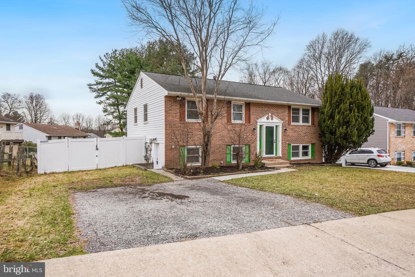 103 Strongwood Road photo 2