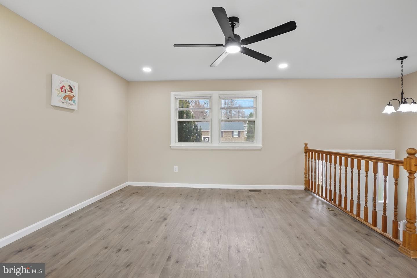 103 Strongwood Road photo 4