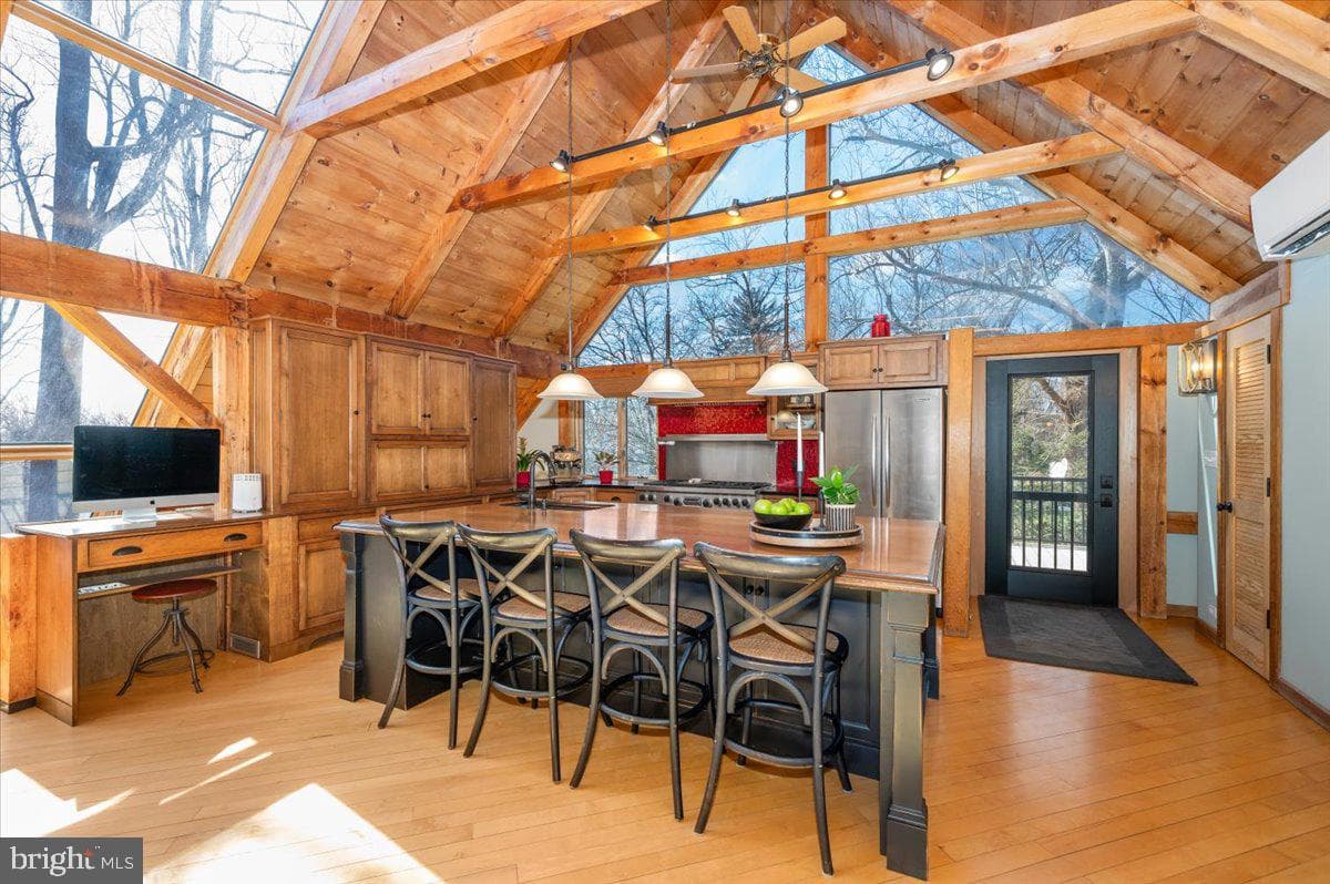 213 Sherwood Road photo 15