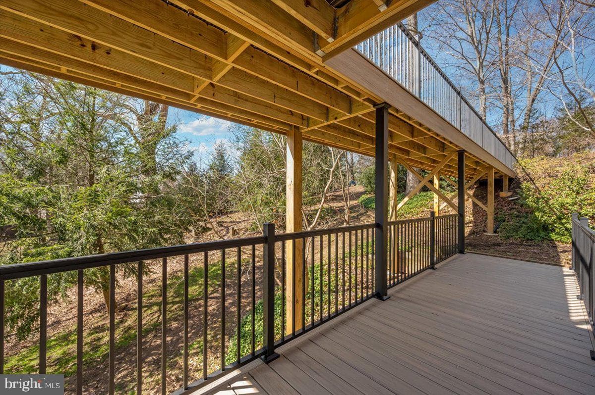 213 Sherwood Road photo 49