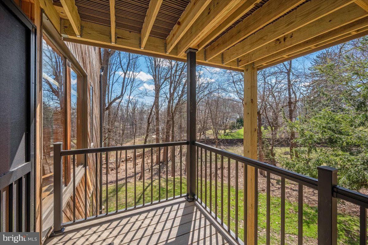 213 Sherwood Road photo 51