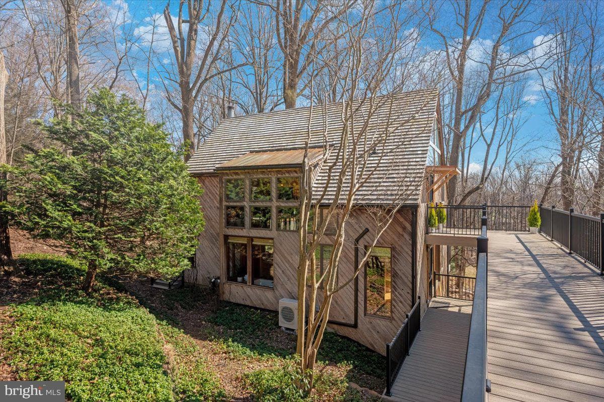 213 Sherwood Road photo 53