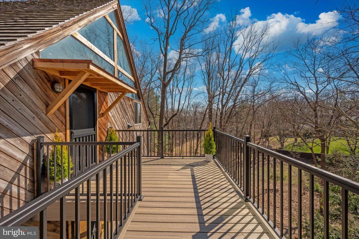 213 Sherwood Road photo 55