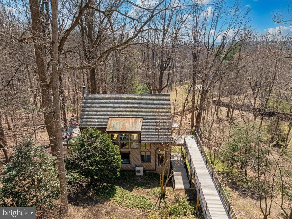213 Sherwood Road photo 67