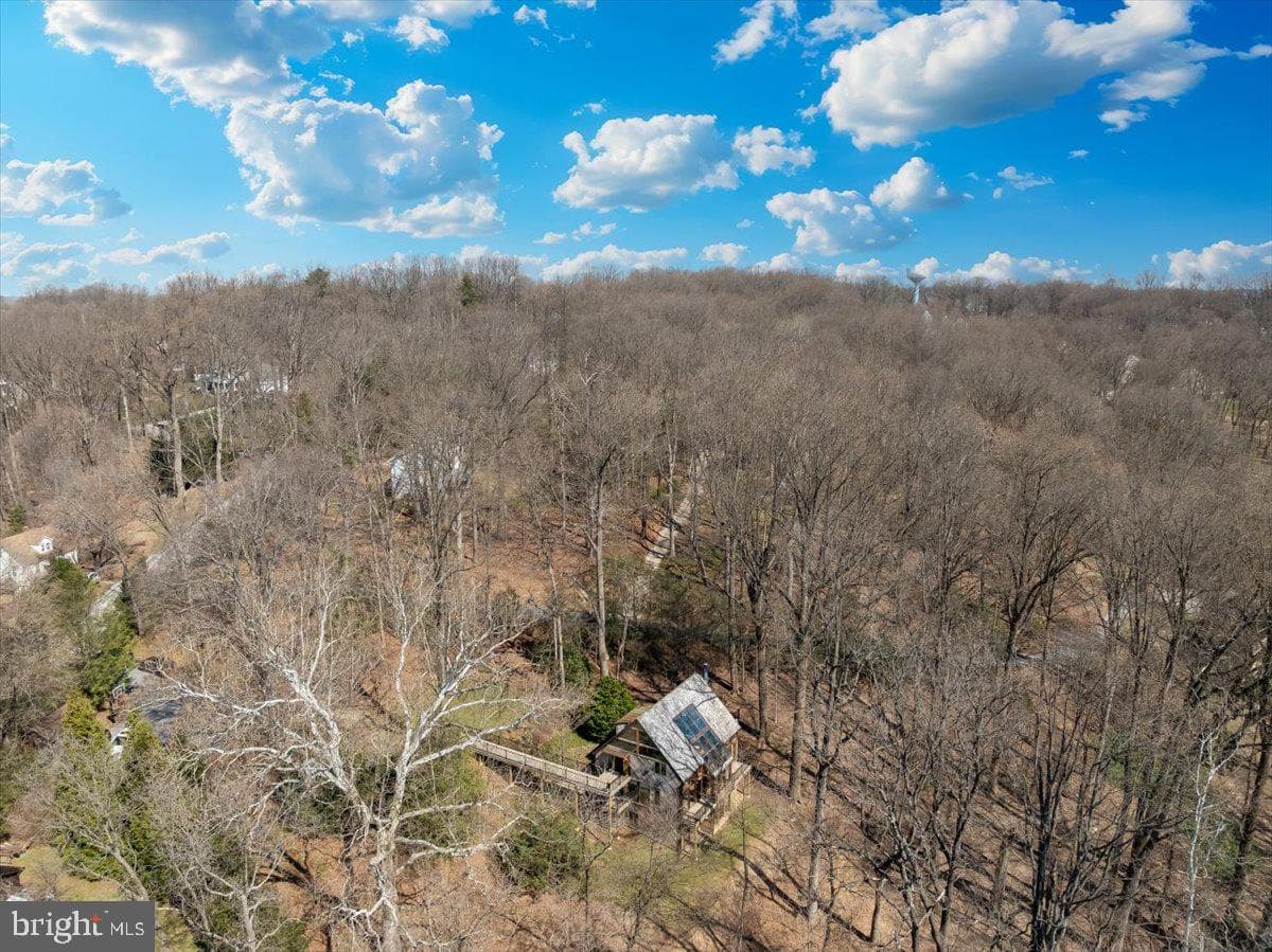 213 Sherwood Road photo 72