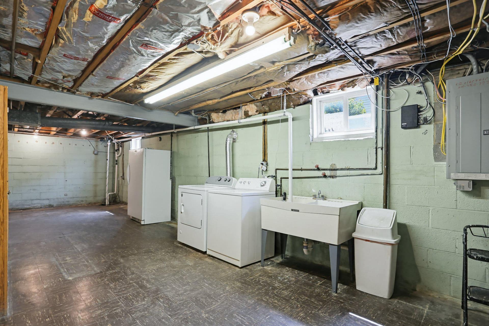 8145 Scotts Level Road photo 33