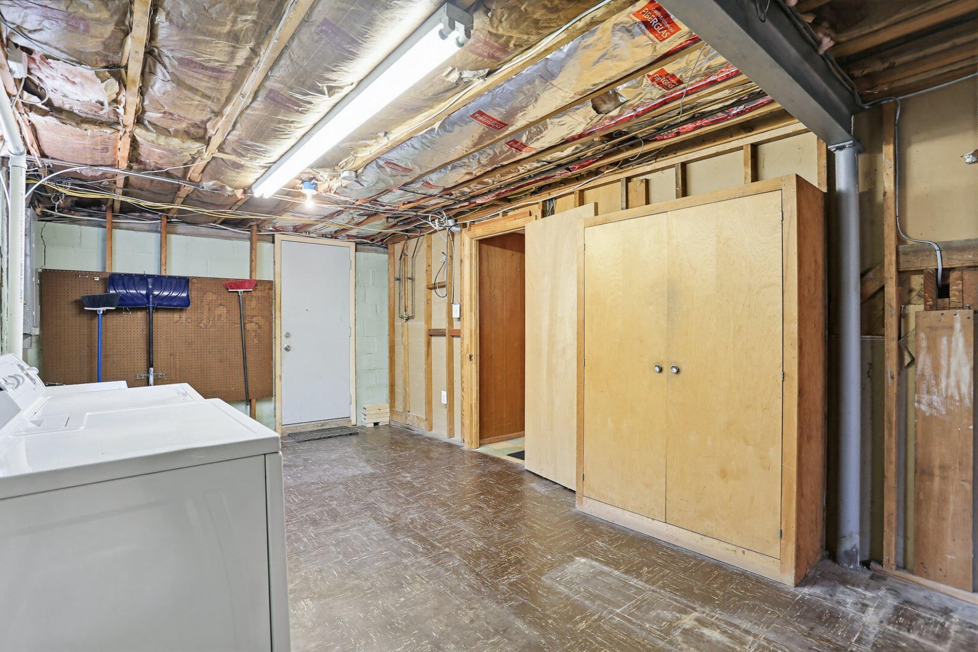 8145 Scotts Level Road photo 37