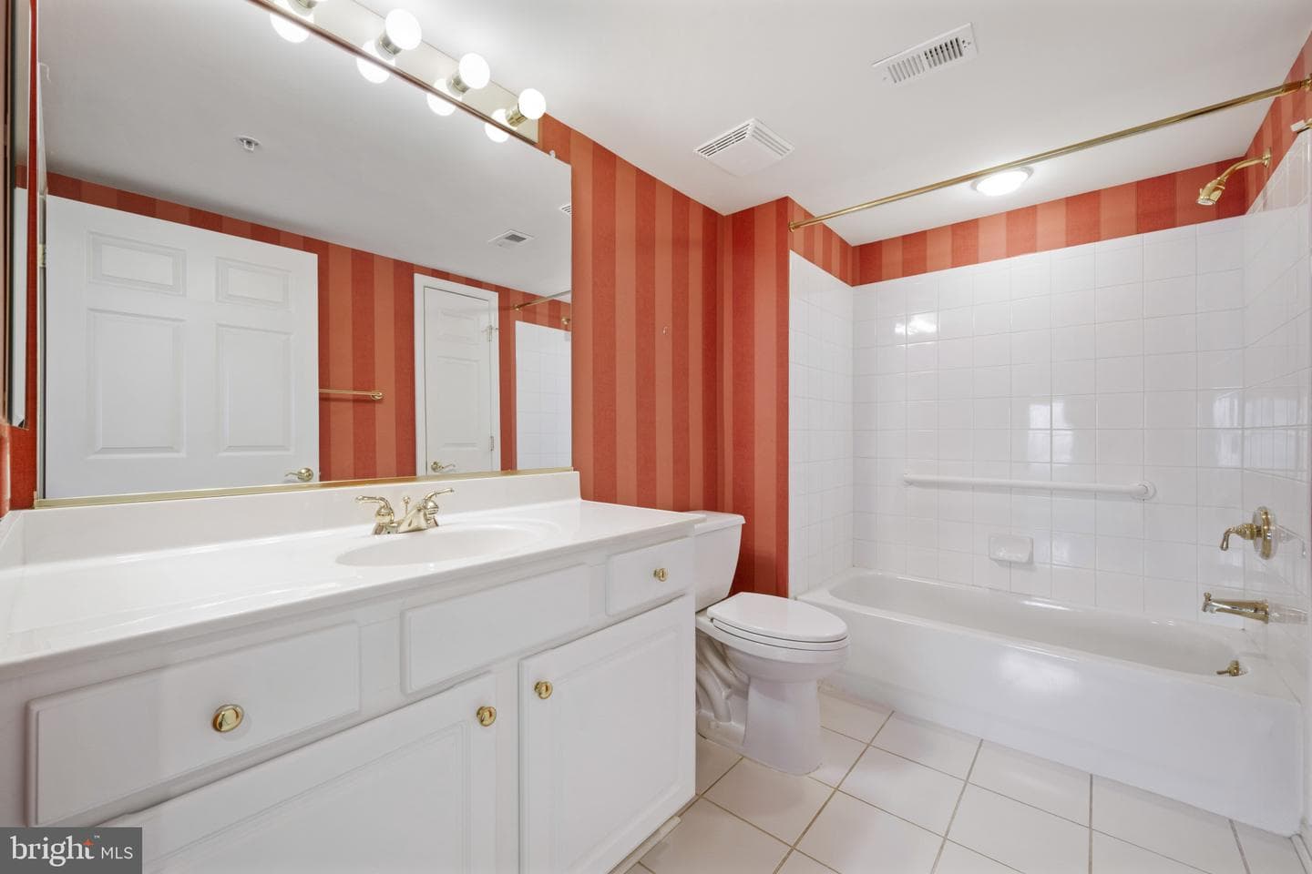 12246 Roundwood Road #707 photo 17