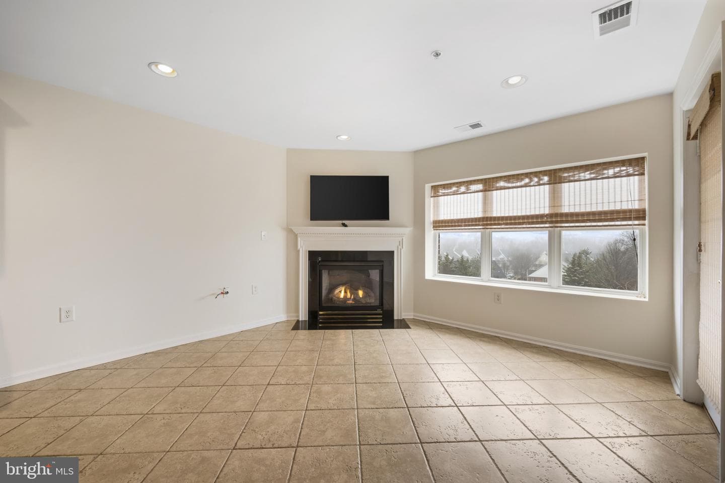 12246 Roundwood Road #707 photo 8
