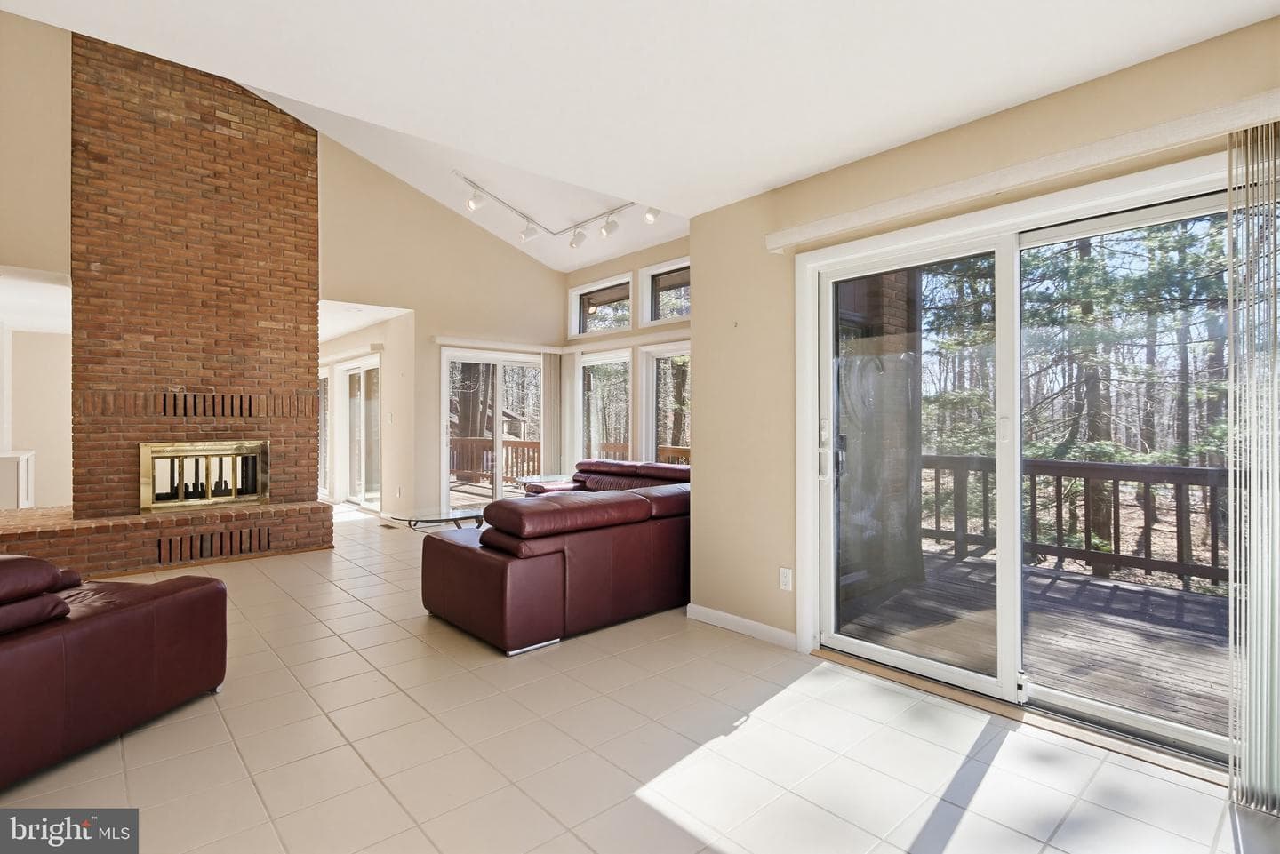 4 Chellis Court photo 12