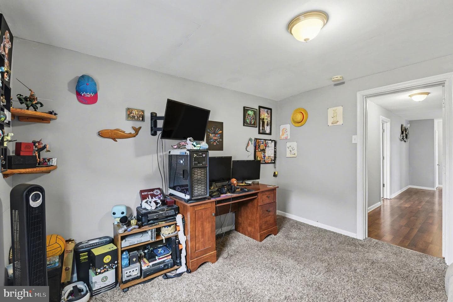 908 Meadow Avenue photo 17