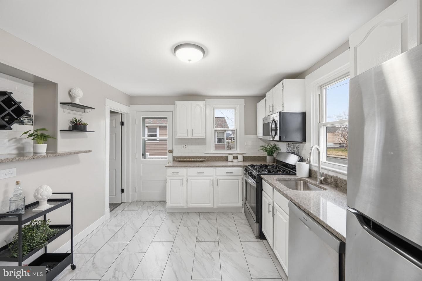14 Beach Drive photo 11