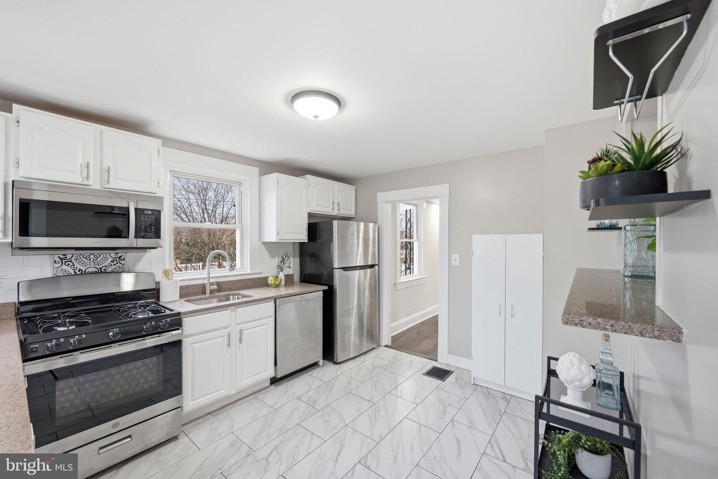 14 Beach Drive photo 13