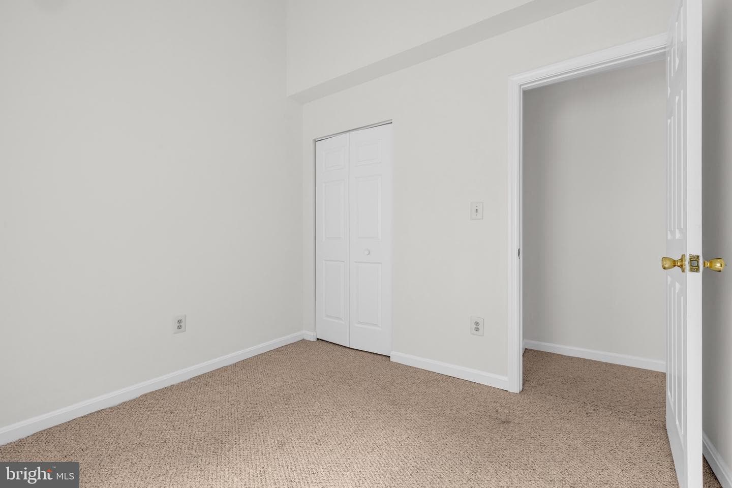 4816 Wainwright photo 32