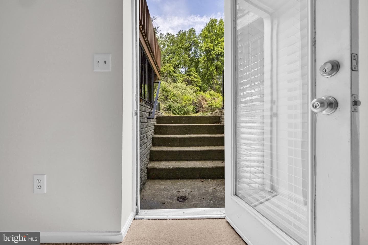 4816 Wainwright photo 50