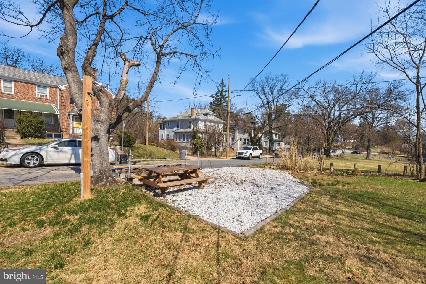 723 Braeside Road photo 45