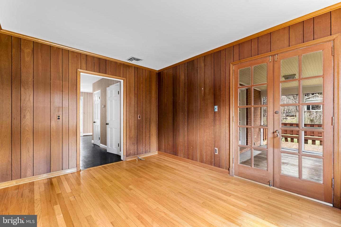 1607 Ruxton Road photo 19
