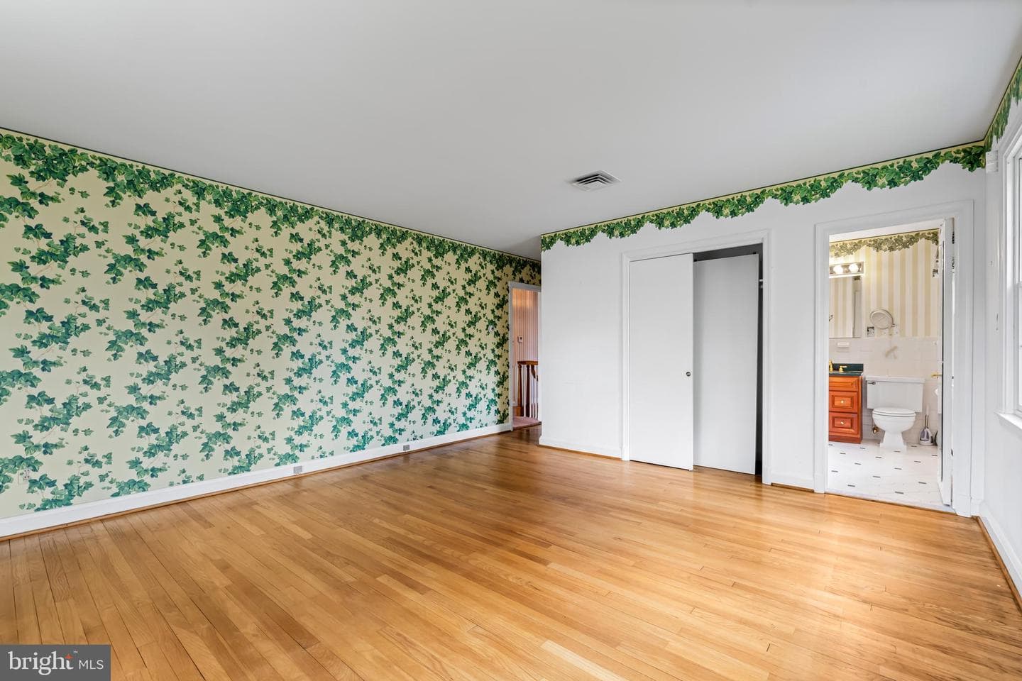 1607 Ruxton Road photo 31