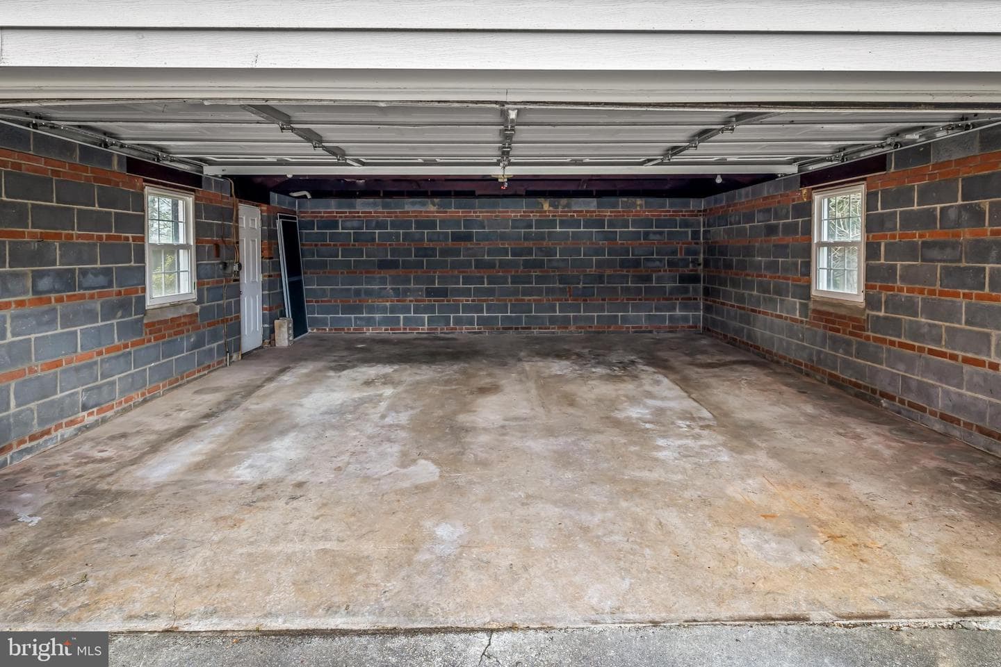 1607 Ruxton Road photo 45