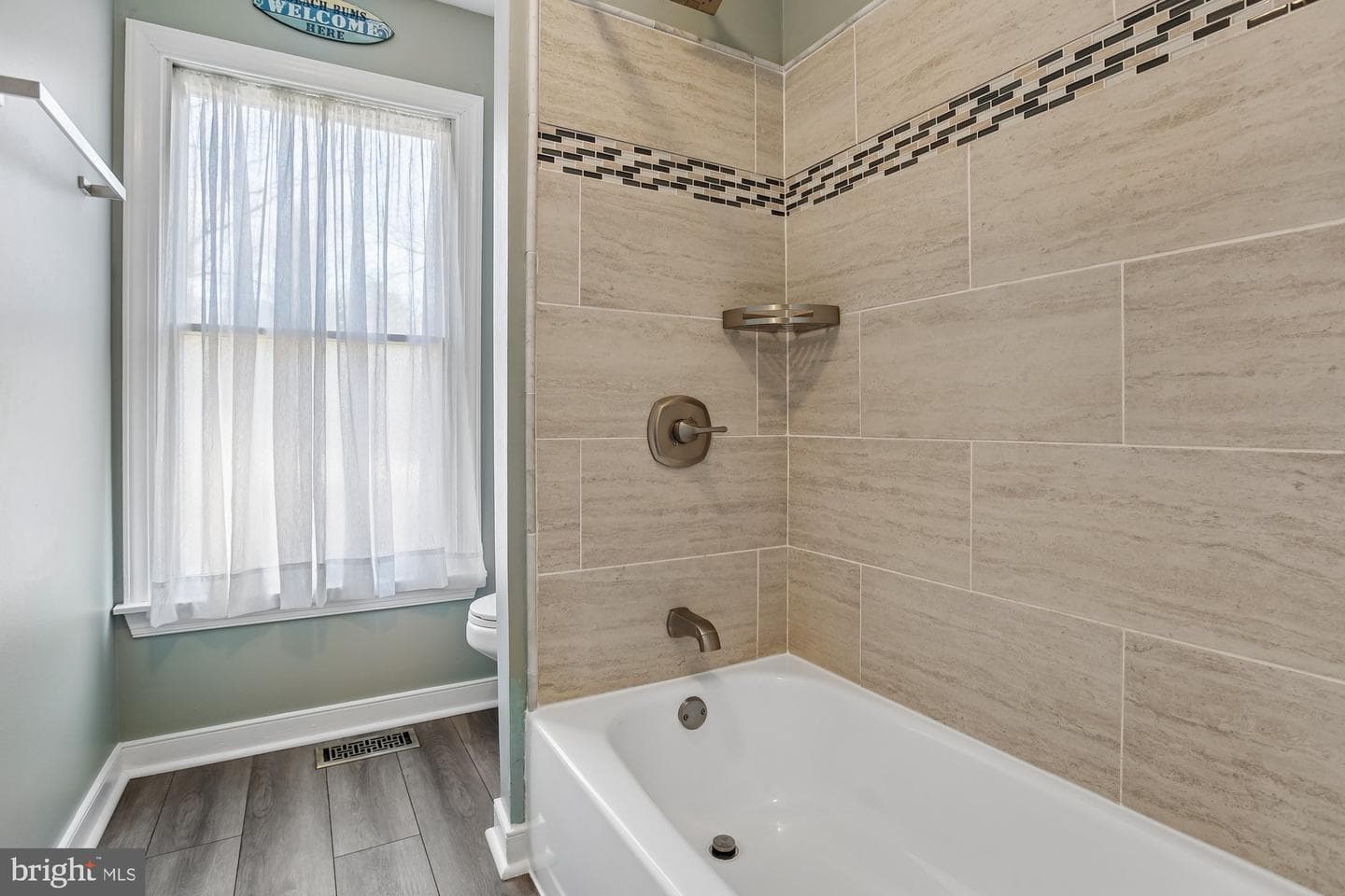 702 Falls Road photo 48