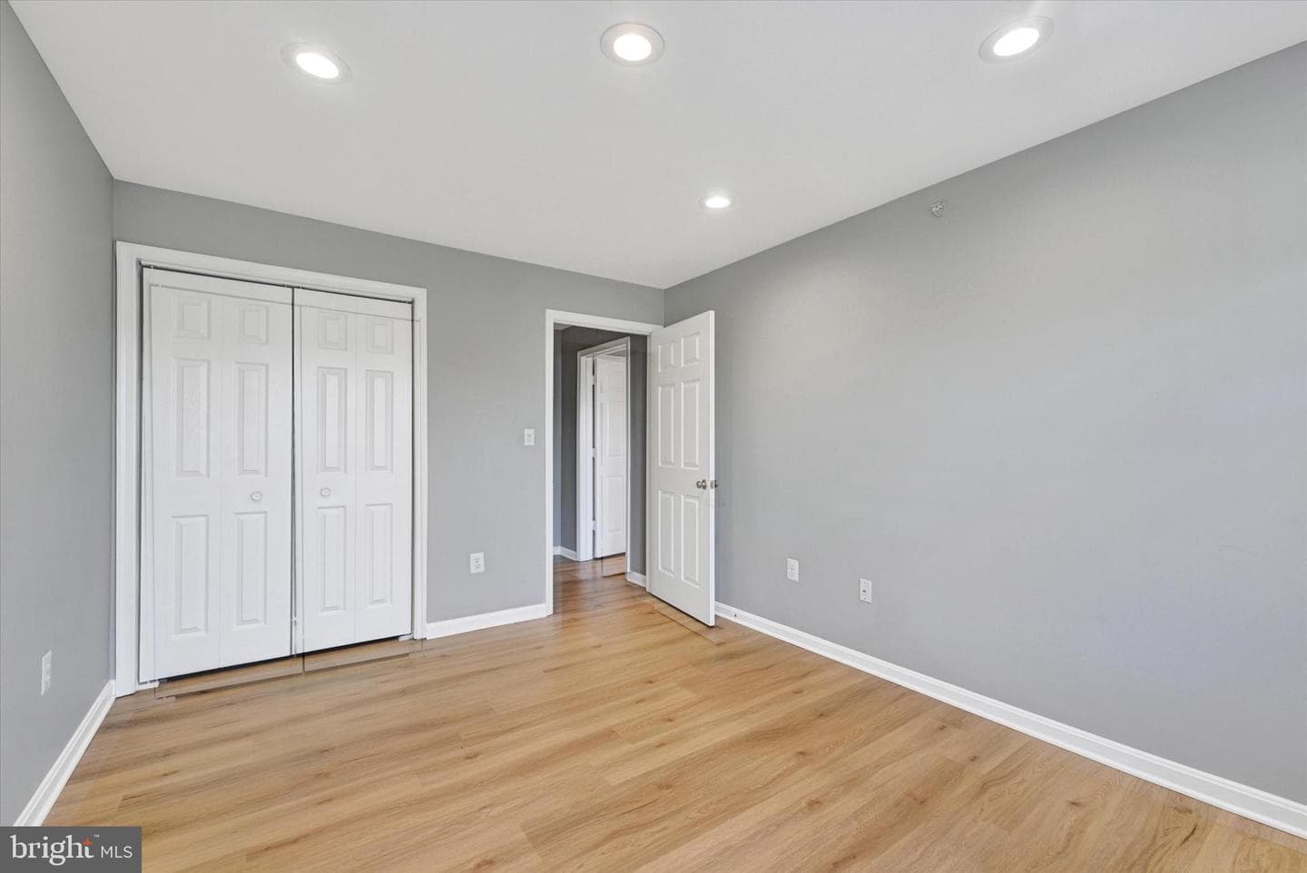 4500 Chaucer Way #403 photo 12