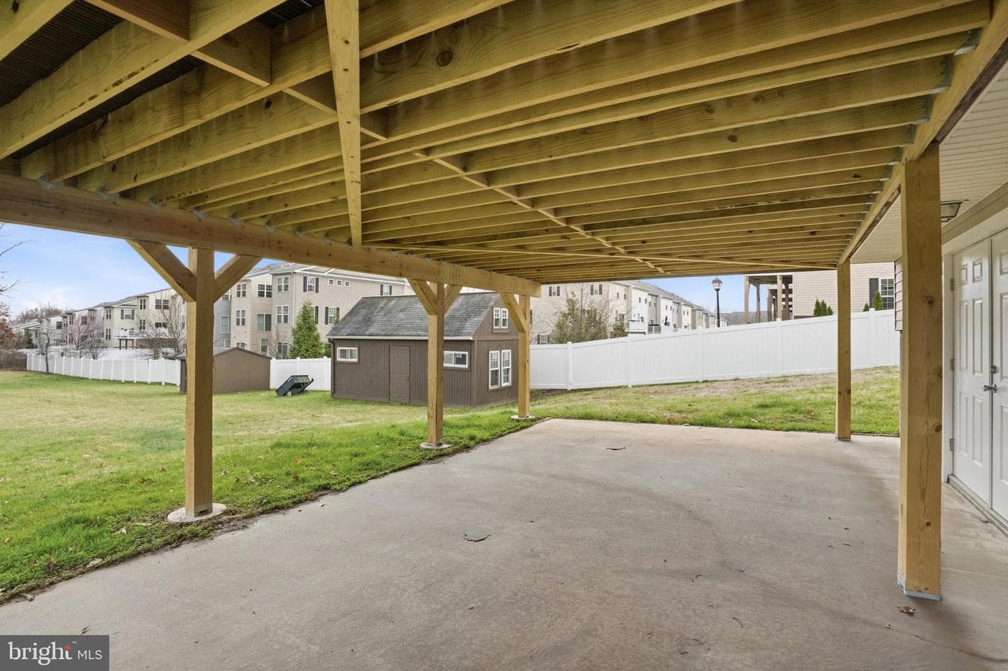 6108 Shady Spring Avenue photo 13