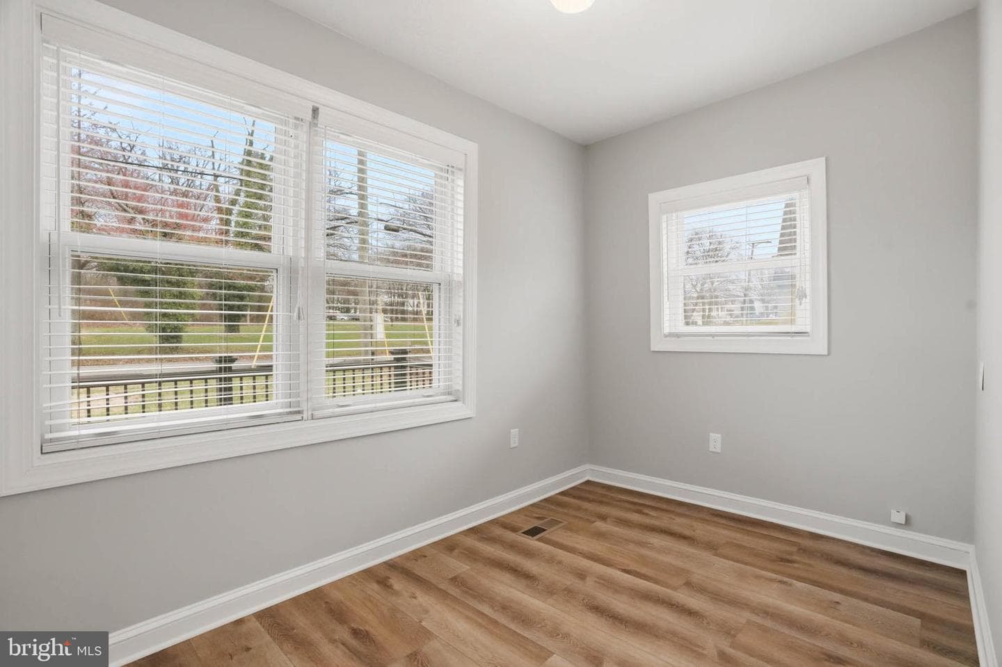 6108 Shady Spring Avenue photo 15